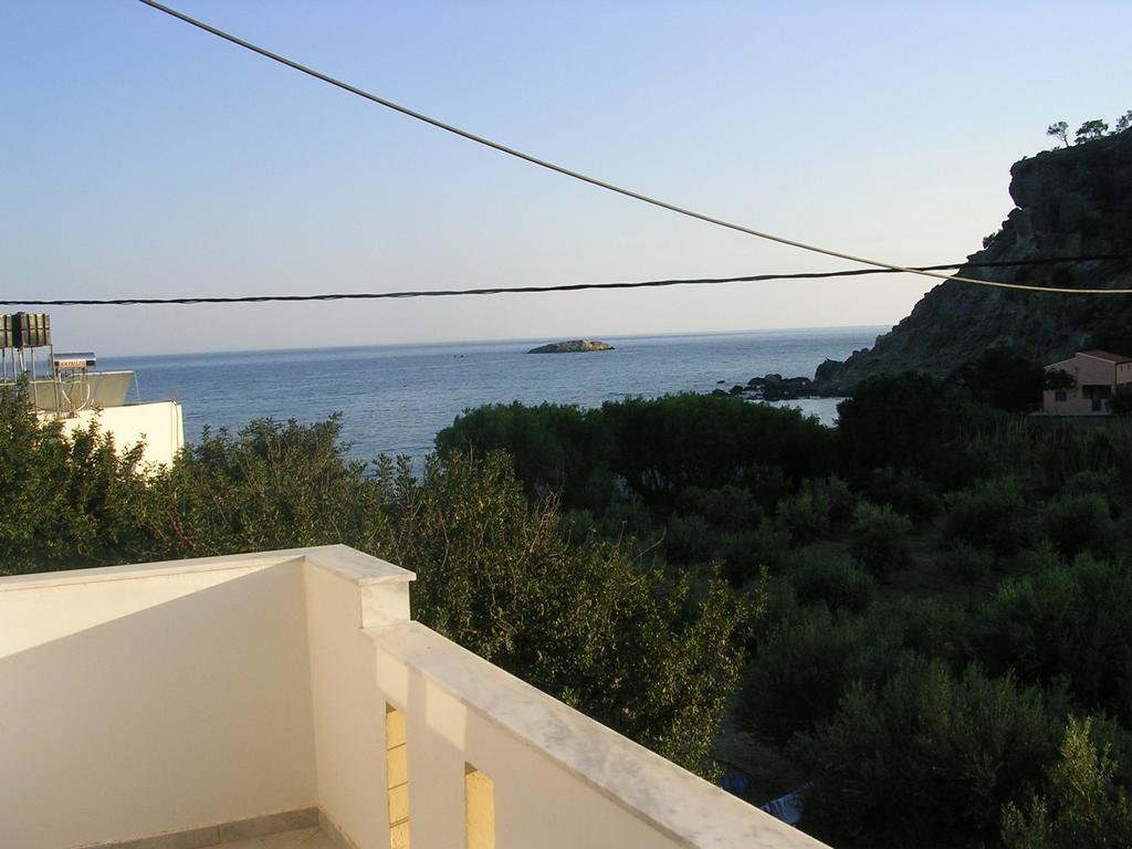 Stefanos Apartments Agia Fotia  Екстериор снимка