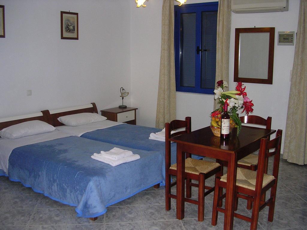 Stefanos Apartments Agia Fotia  Екстериор снимка