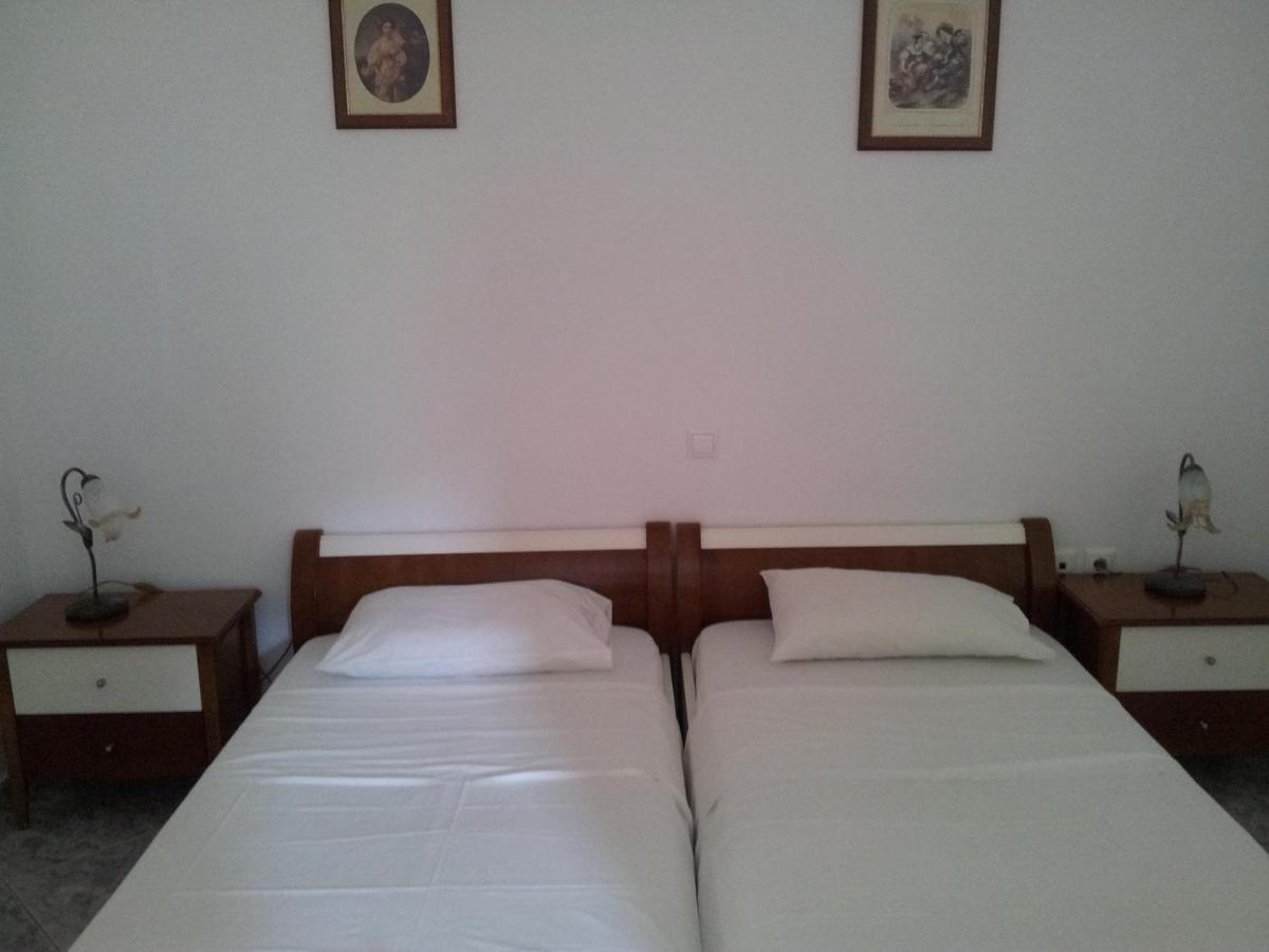 Stefanos Apartments Agia Fotia  Стая снимка
