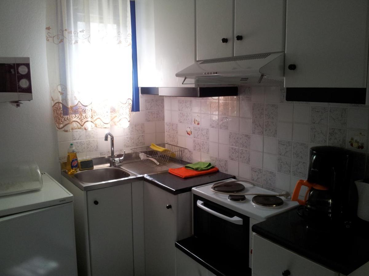 Stefanos Apartments Agia Fotia  Стая снимка
